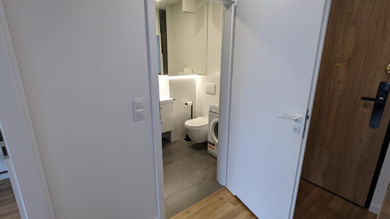 Plac Unii: Rybka Premium Гдыня Экстерьер фото